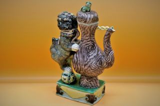 18th Century - RARE Unusual Chinese KANGXI Porcelain TEAPOT Shishi Foo Dog Lions 3