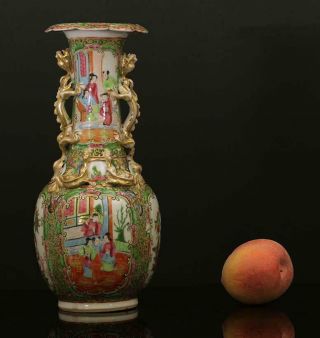 A Antique Chinese Porcelain Famille Rose Canton Vase 19th Century