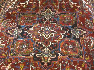 A Magnificent Old Handmade Heriz Azerbaijan Persian Rug (320 X 240 Cm)