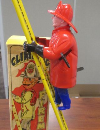 Vintage MARX CLIMBING FIREMAN WIND UP MECHANICAL TOY w/ORIG BOX 2