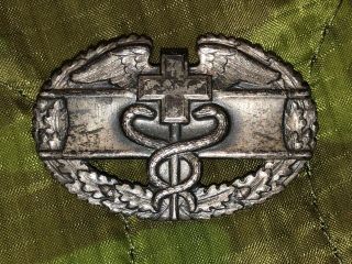 WWII US ARMY COMBAT MEDIC BADGE,  Pin - back,  WW2 6