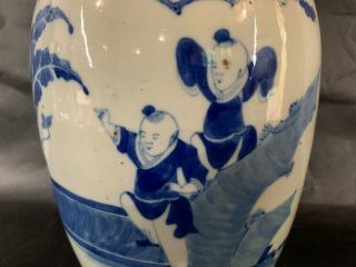 18th C.  KangXi Chinese Blue And White Porcelain Vase 7