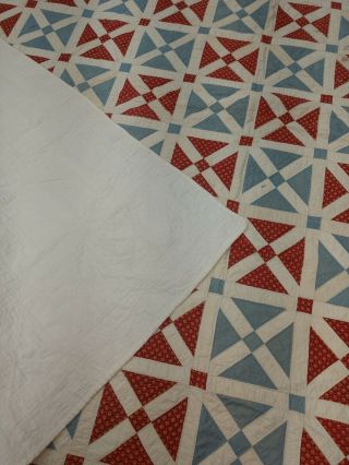 ANTIQUE RED WHITE BLUE CALICO FABRICS ESTATE HANDMADE QUILT 4