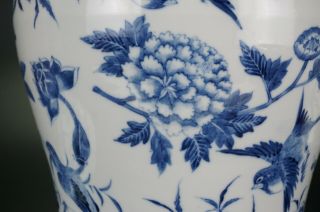 Chinese Blue and White Porcelain ' SOLDIER ' Vase & Lid KANGXI 19th C 9