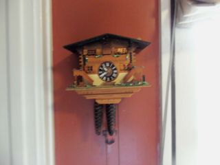 Vintage Swiss Chalet 1 Day Cuckoo Clock 5