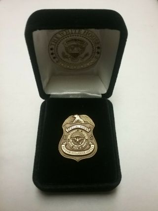 Rare Defense Intelligence Agency Mini Badge,  Special Agent Tie Lapel Pin,  Dia