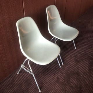 PAIR—Original Eames Herman Miller Sea Foam Fiberglass Stacking Shell Chairs 3