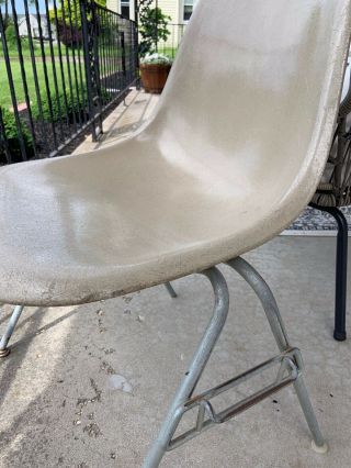 Charles Eames Herman Miller Griege side fiberglass chair 6