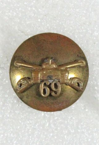 Army Enlisted Collar Pin: 69th Tank Battalion - Gilt,  Domed