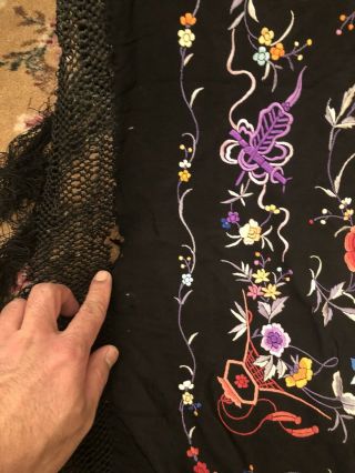 ANTIQUE CHINESE CANTON EMBROIDERED SILK SPANISH PIANO SHAWL EMBROIDERY HEAVY L - 5 10