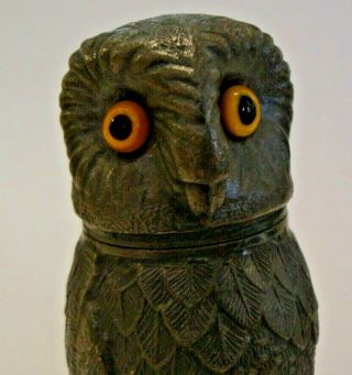 Antique early 20th century novelty pewter pepper pot in the form of an owl 5