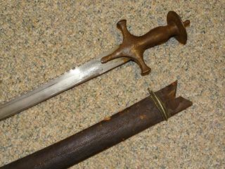 Old Indo Persian Mughal Tulwar Sword 5