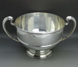 ANTIQUE GOOD LARGE HEAVY SOLID STERLING SILVER TWIN HANDLED BOWL 31CM 1000g 1909 7