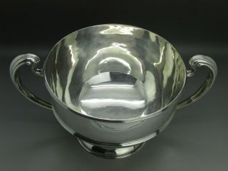 ANTIQUE GOOD LARGE HEAVY SOLID STERLING SILVER TWIN HANDLED BOWL 31CM 1000g 1909 8