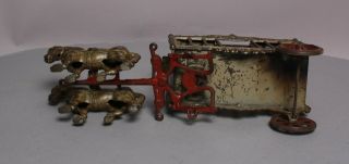 Hubley Vintage Cast Iron Royal Circus Wagon with Horses 9