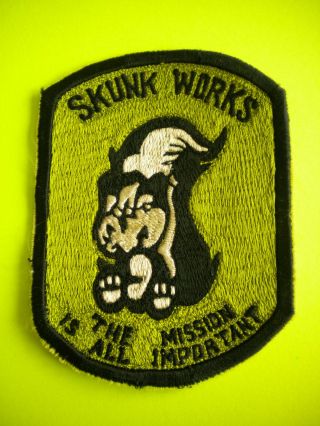 Skunk " The Mission Is All Important " Usaf Patch