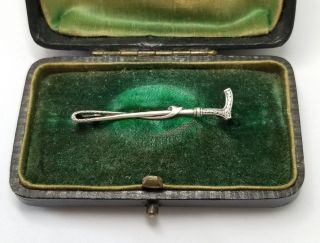 c.  1908 FABERGE Russian Imperial 88 SILVER 84 Chased Tie Pin Brooch КФ Design KF 4