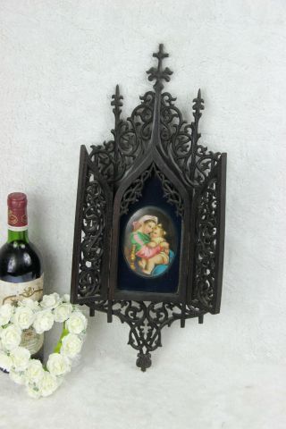Antique religious black forest wood carved gothic porcelain madonna medaillon 2
