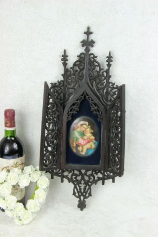 Antique religious black forest wood carved gothic porcelain madonna medaillon 3