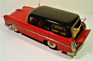 TIN FRICTION 1955 FORD TWO TONE STATION WAGON CAR TAILGATE MARUSAN JAPAN 11