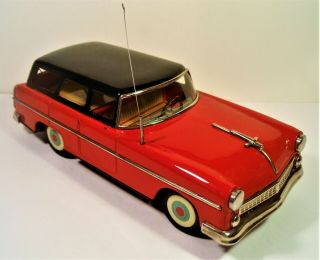 Tin Friction 1955 Ford Two Tone Station Wagon Car Tailgate Marusan Japan