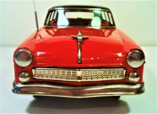 TIN FRICTION 1955 FORD TWO TONE STATION WAGON CAR TAILGATE MARUSAN JAPAN 9