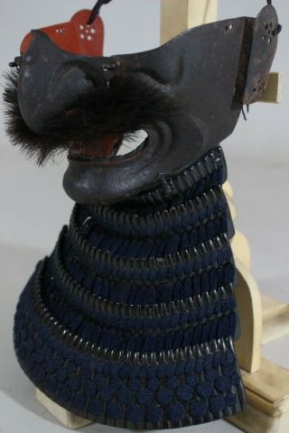 Tetsu Sabiji Menpo (mask) Of Yoroi (armor) : Edo : 9.  4 × 8.  7 × 5.  1 " 570g