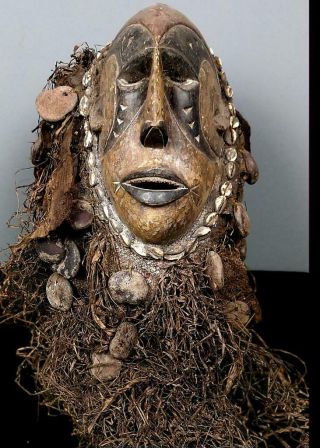 Old Tribal Igbo Fetish Mask With Raffia - - Nigeria Bn 44