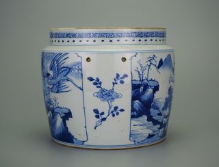 A Chinese Blue and White Porcelain Vase Pot Jar with Deer & Crane 4