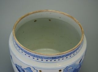 A Chinese Blue and White Porcelain Vase Pot Jar with Deer & Crane 7