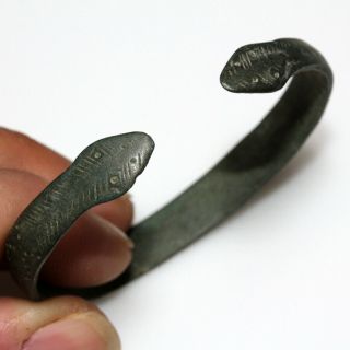 Museum Quality Celtic Bronze Bracelet With Snake Heads Ca 100 - Bc - Ad