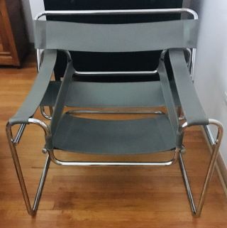 Wassily Chair Gray Leather,