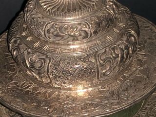 FINE CHINESE TIBETAN SOLID SILVER EMBOSSED CARVED GREEN JADE CUP BOWL STAND 3