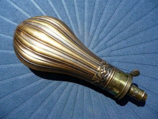 Good Untouched Antique Powder Flask By G.  & J.  W.  Hawksley With Fluted Decoration