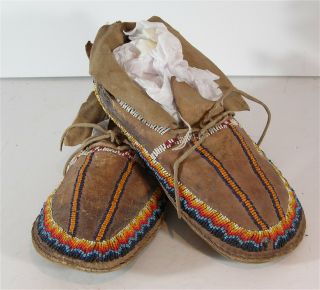 1920s Pair Native American Shoshone Indian Bead Decorated Hide Moccasins Beaded