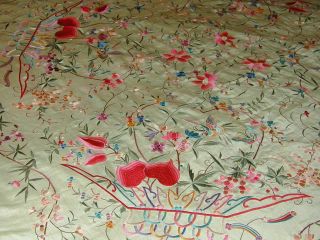 Antique Chinese Embroidered Cream Silk Shawl - Butterflies/Baskets of Flowers 6
