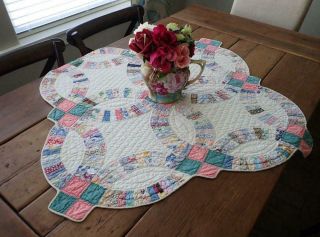Vintage Wedding Ring Crib Or Table Quilt Heirloom Quality 33x32