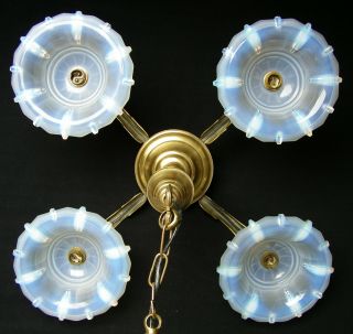 ANTIQUE 1930 FRENCH ART DECO OPALESCENT GLASS SHADES CEILING LIGHT CHANDELIER 3