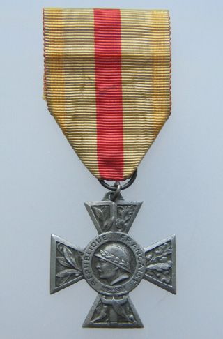 French Medal Wwi France Croix Du Combattant Volontaire 1914 - 1918 Rare Zinc