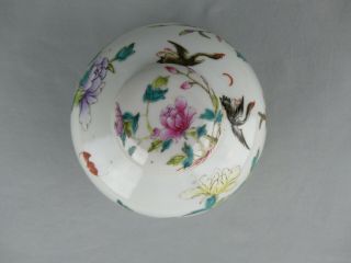 CHINESE PORCELAIN FAMILLE ROSE JAR AND COVER CIRCA 1900 BIRDS FLOWERS BATS 5