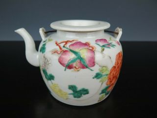 Very Fine Chinese Porcelain Teapot&cover - Flowers/peach - 1907 - Guangxu Mark - Artist