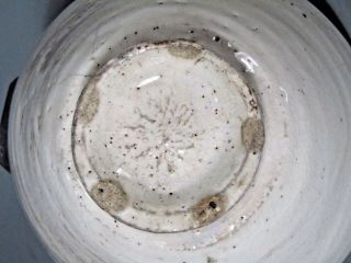 China Chinese white stoneware bowl Cizhou Northern Song dynasty ca.  960 - 1127 11