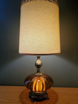 Vintage Mid Century Modern Table Lamp Amber Glass & Brass Hollywood Regency