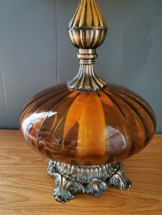 Vintage Mid Century Modern Table Lamp Amber Glass & Brass Hollywood Regency 2
