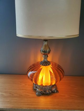 Vintage Mid Century Modern Table Lamp Amber Glass & Brass Hollywood Regency 8