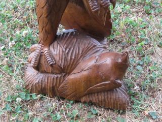Eagle Statue Feeding Young Eaglet Masterfully Crafted Hand Carved HUGE vintage 11
