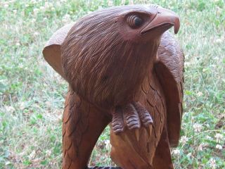 Eagle Statue Feeding Young Eaglet Masterfully Crafted Hand Carved HUGE vintage 12