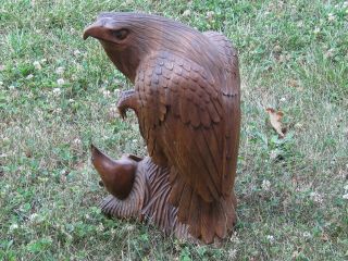 Eagle Statue Feeding Young Eaglet Masterfully Crafted Hand Carved HUGE vintage 2