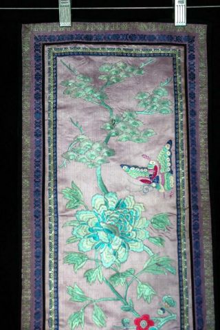 TWO RARE VINTAGE 1920 ' S CHINESE SILK HAND EMBROIDERED HANGINGS 11 