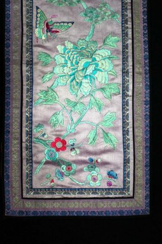 TWO RARE VINTAGE 1920 ' S CHINESE SILK HAND EMBROIDERED HANGINGS 11 